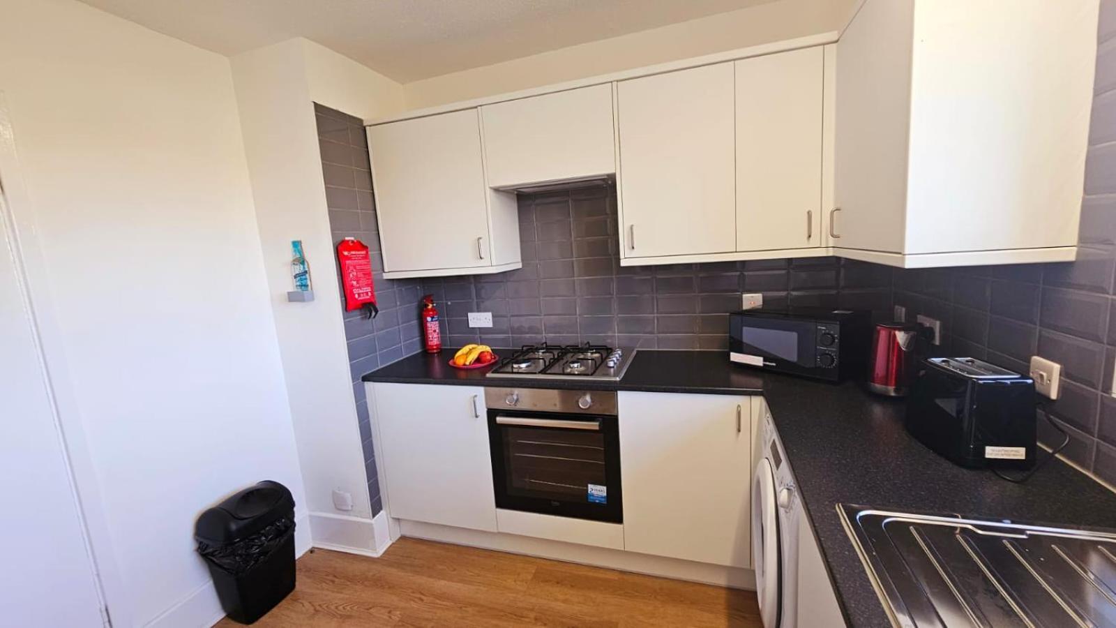 Excel O2 Stunning Large 3 Bedroom Apartment With Balcony London Eksteriør billede
