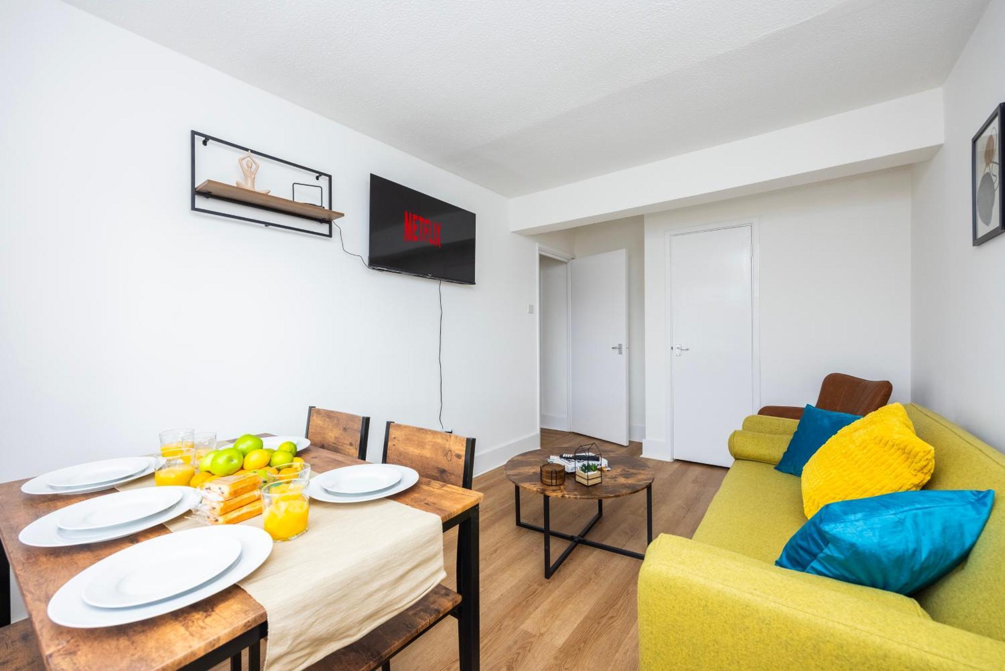 Excel O2 Stunning Large 3 Bedroom Apartment With Balcony London Eksteriør billede