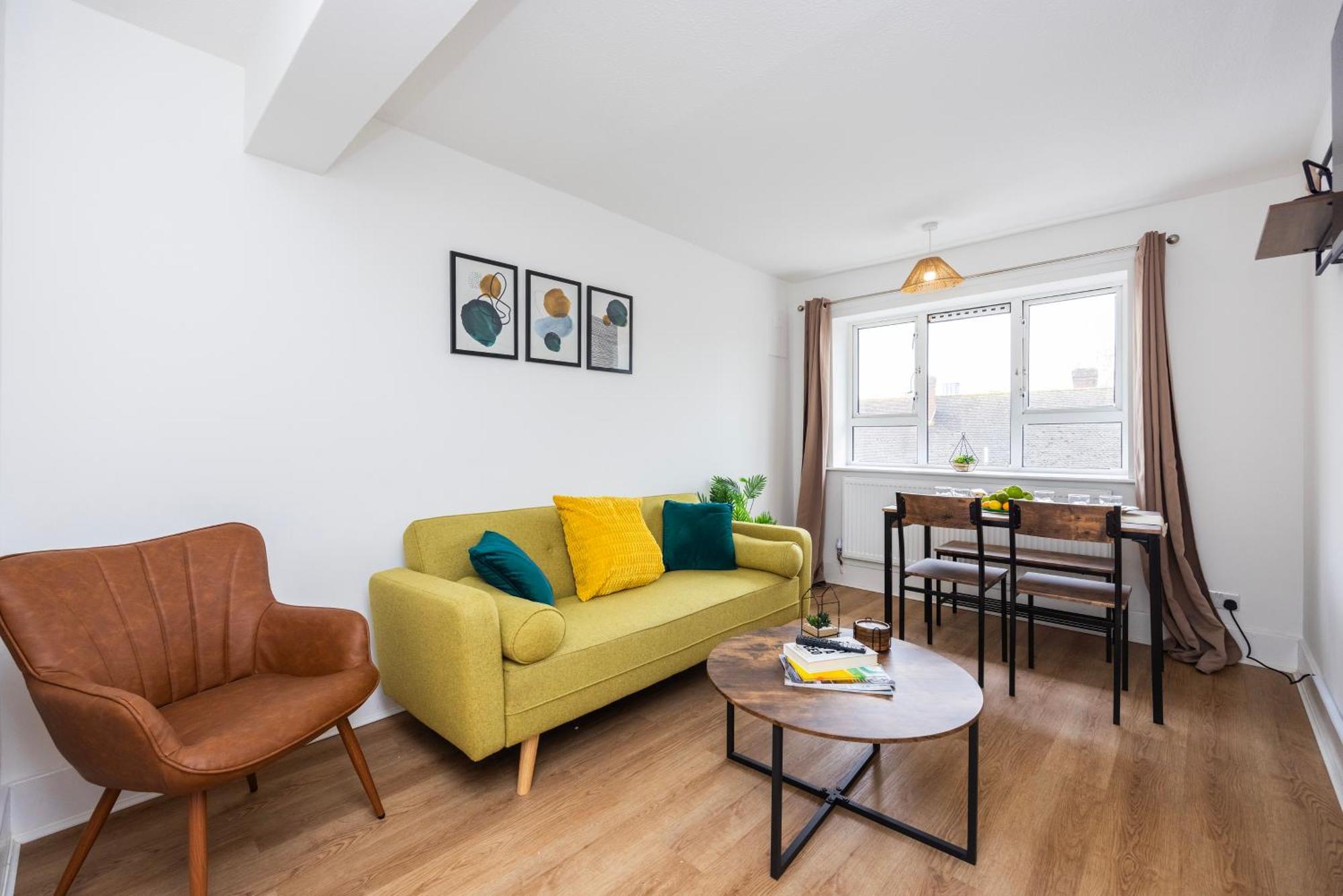 Excel O2 Stunning Large 3 Bedroom Apartment With Balcony London Eksteriør billede